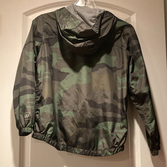 Gap Boys Camo Rain Jacket - Picture 2 of 3